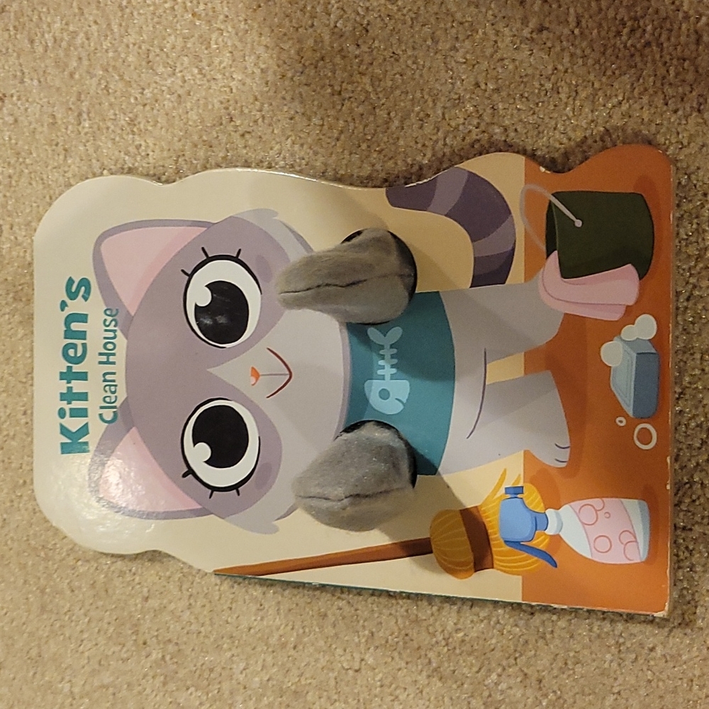 ☀️3/$10☀️ Kitten's Clean House Board Book